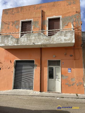 Detached house in Via Rubera, Pachino - Photo 1