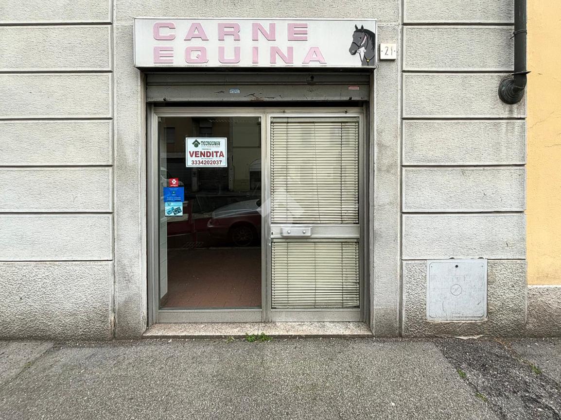 Negozio in vendita a Cremona