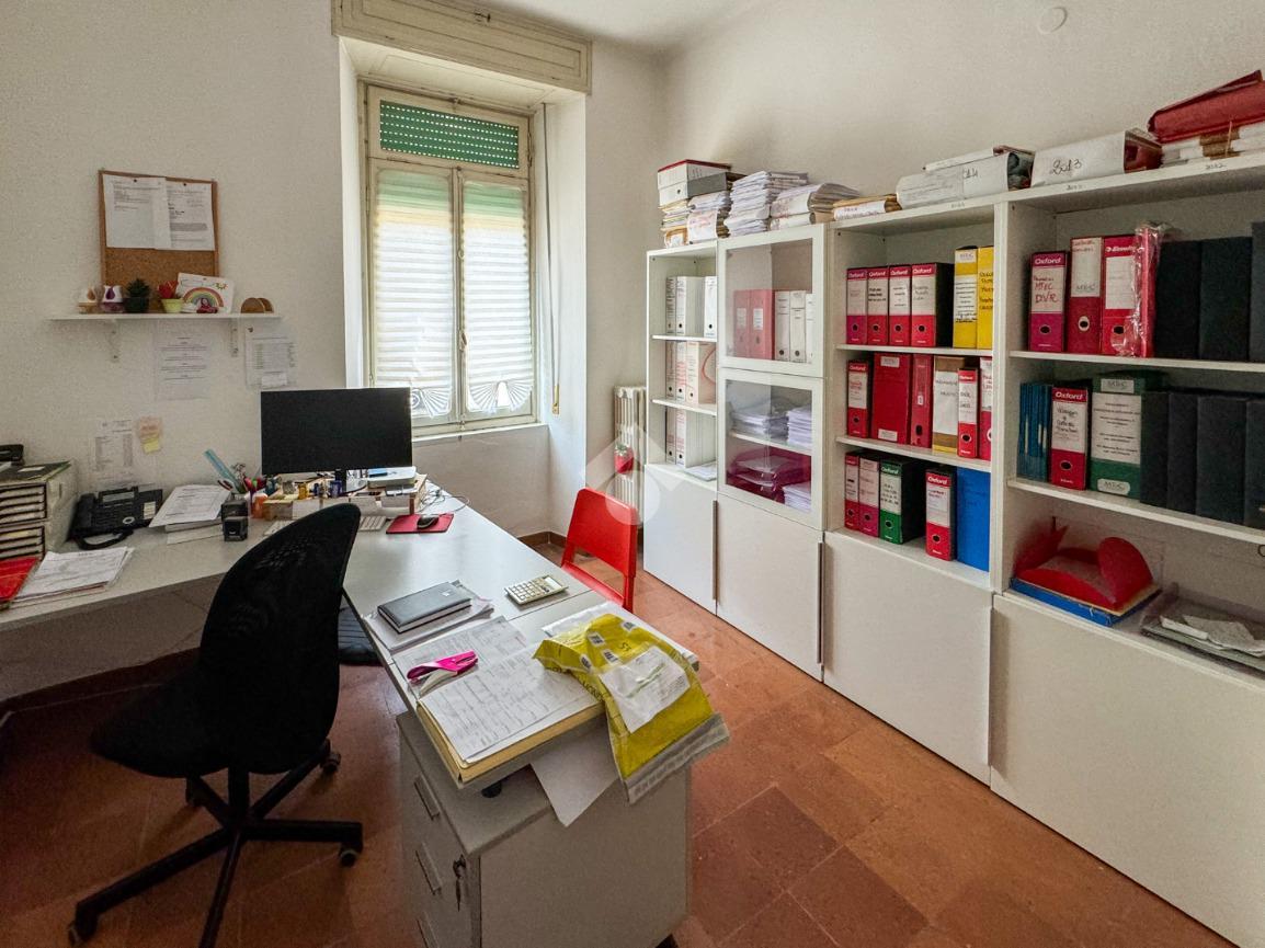 Ufficio in Via Francesco Genala 50, Soresina, {3} - Foto 1