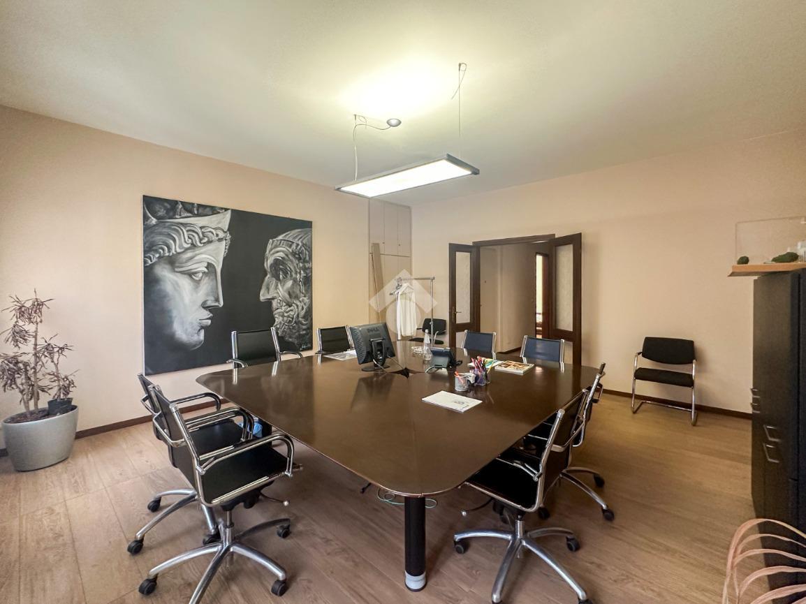 Ufficio in Corso Vittorio Emanuele II 28, Cremona, {3} - Foto 2