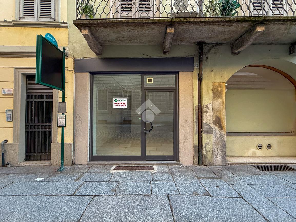 Negozio in Corso Vittorio Emanuele II 34, Cremona, {3} - Foto 1