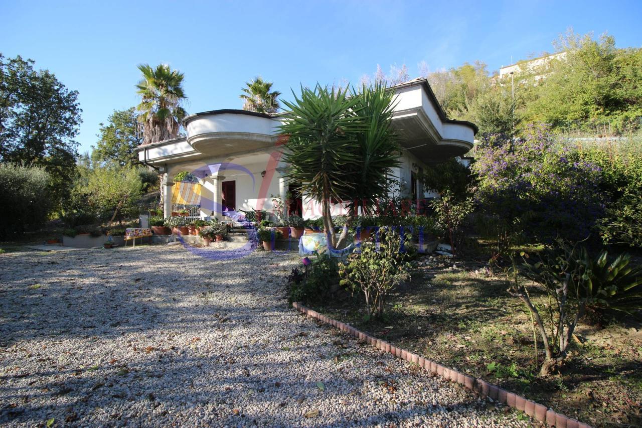 Casa indipendente in vendita a Tortoreto