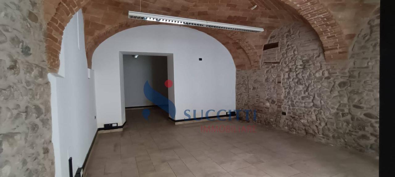 Negozio in Via Raneiro 20, Teramo, {3} - Foto 2