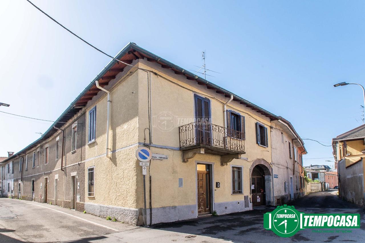 Casa colonica in vendita a San Giorgio Su Legnano