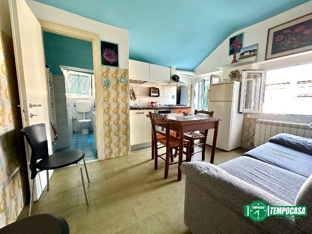 3-room flat in Via Ciro Menotti 25, Genova - Photo 1