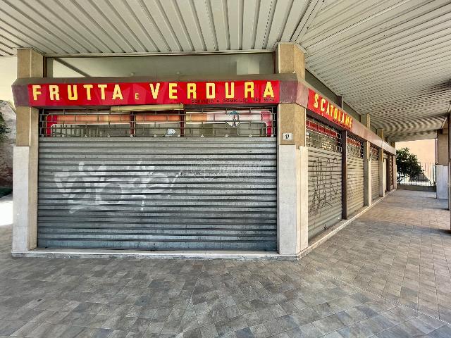 Geschäft in Via Augusto Maderna, Seveso - Foto 1