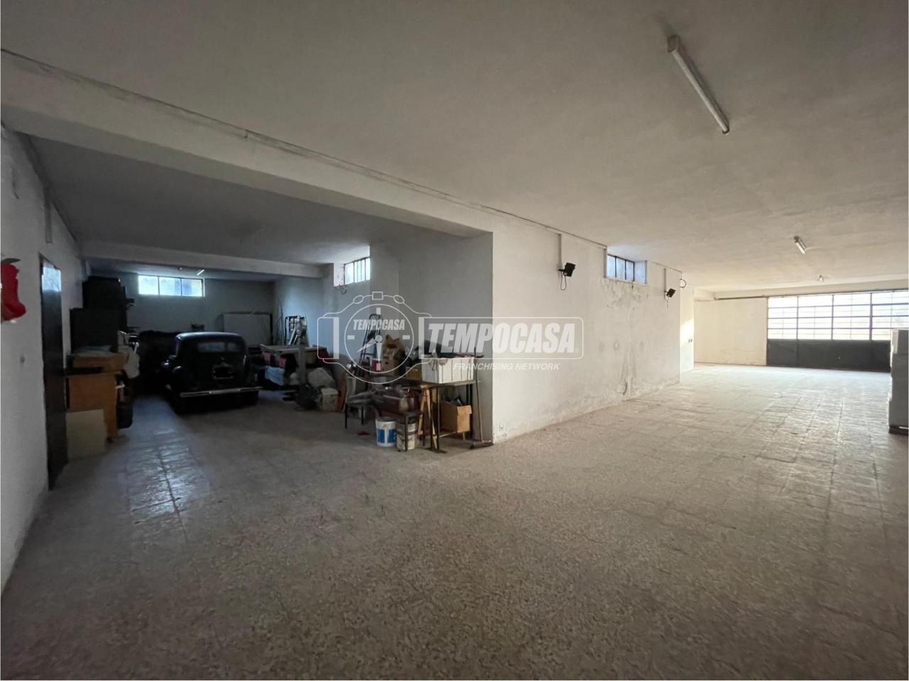 Magazzino in Via Padova, Lentate Sul Seveso, {3} - Foto 1