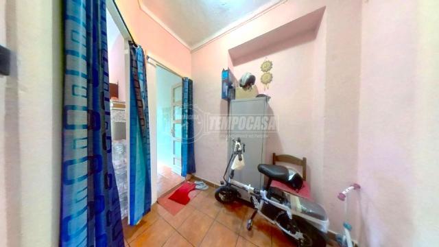 2-room flat in Via Leinì 77, Torino - Photo 1