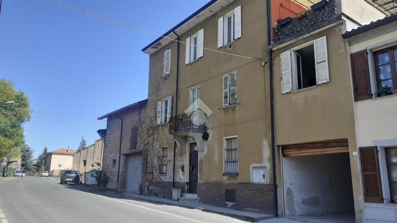 Casa indipendente in vendita a Volpedo