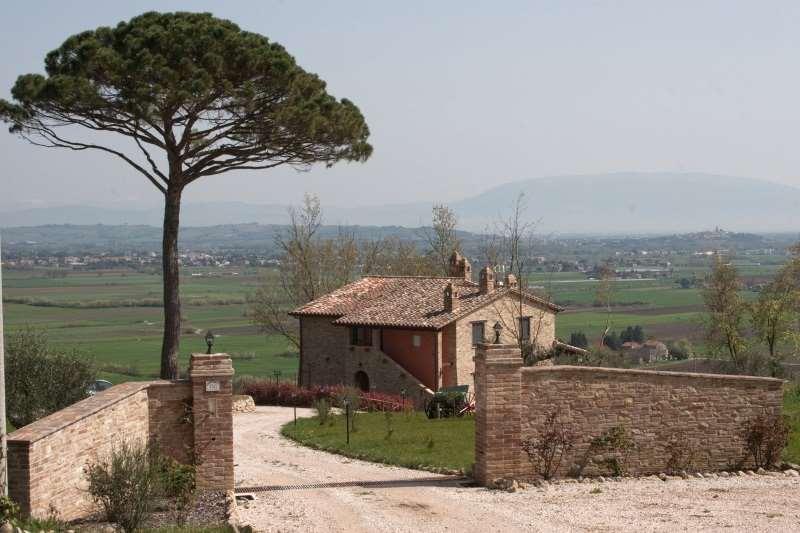 Rustico in vendita a Perugia