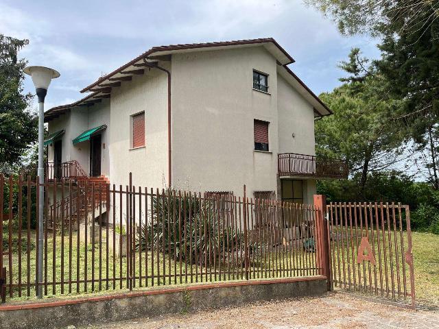 Single-family villa in Strada Chiarella 15, Perugia - Photo 1