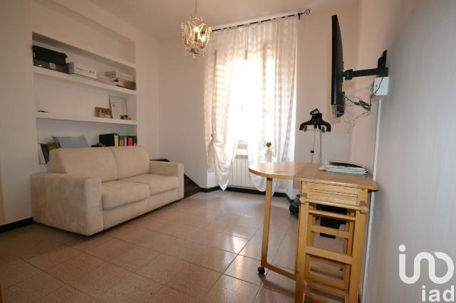 2-room flat in Via d'Andrade 29, Genova - Photo 1