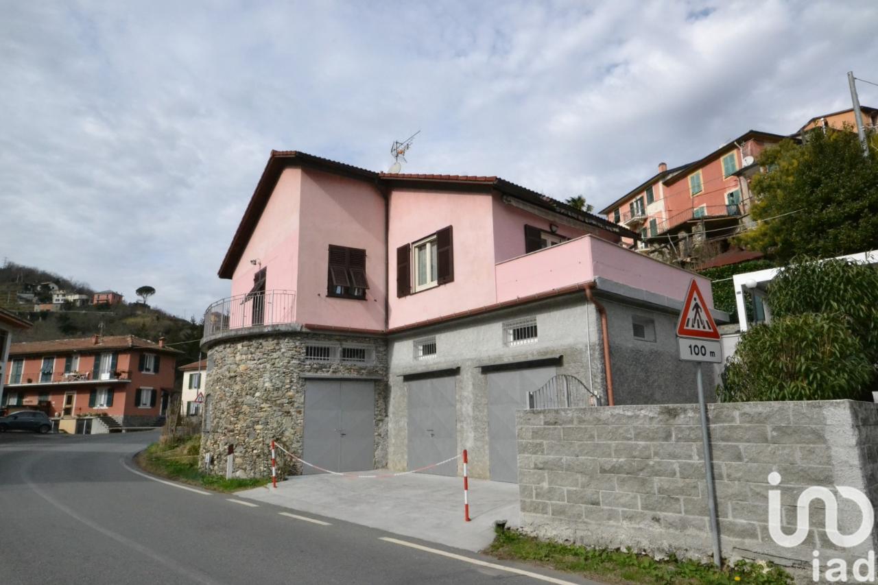 Villa in vendita a Neirone