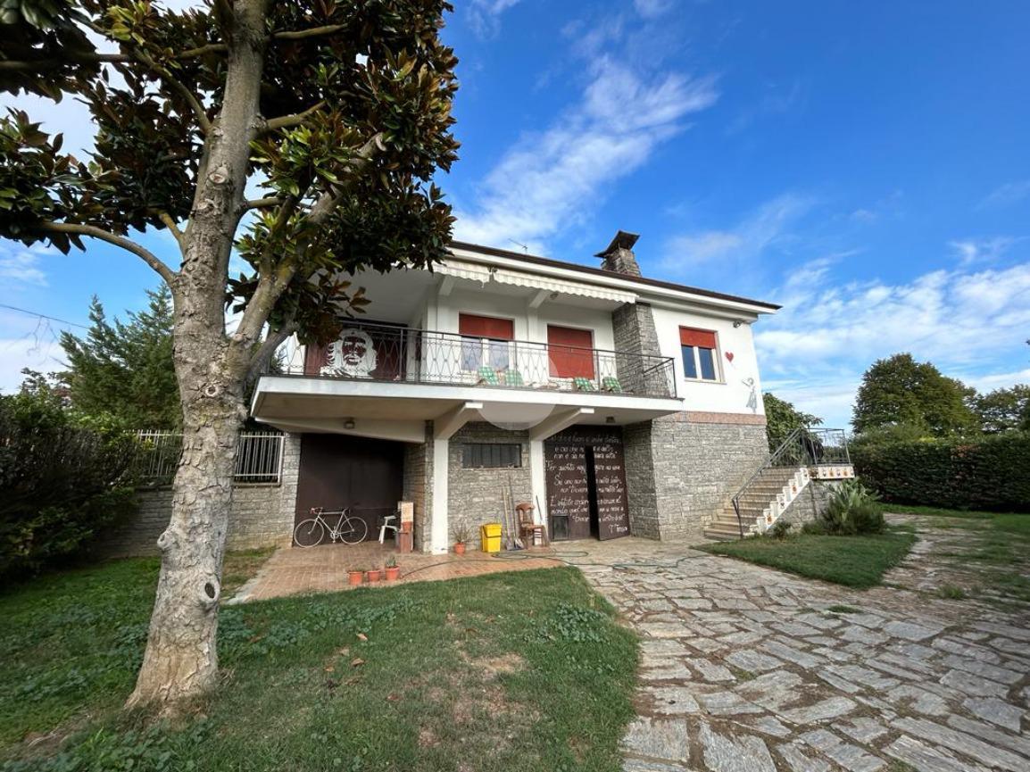 Villa in vendita a Portacomaro