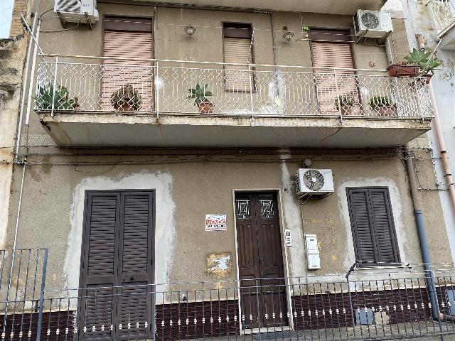 4-room flat in Via Milano, Scordia - Photo 1