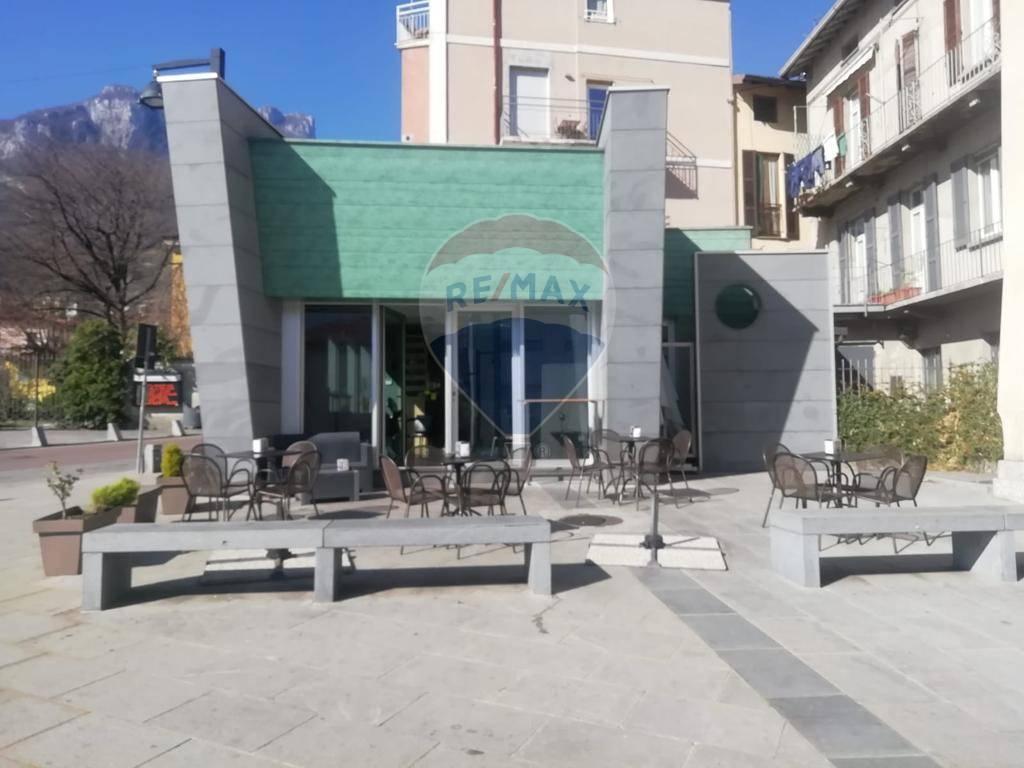 Esercizio commerciale in Piazza Mons. Citterio 7, Valmadrera, {3} - Foto 1