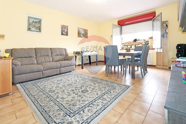 3-room flat in Via Don Minzoni 10/d, Carnate - Photo 1