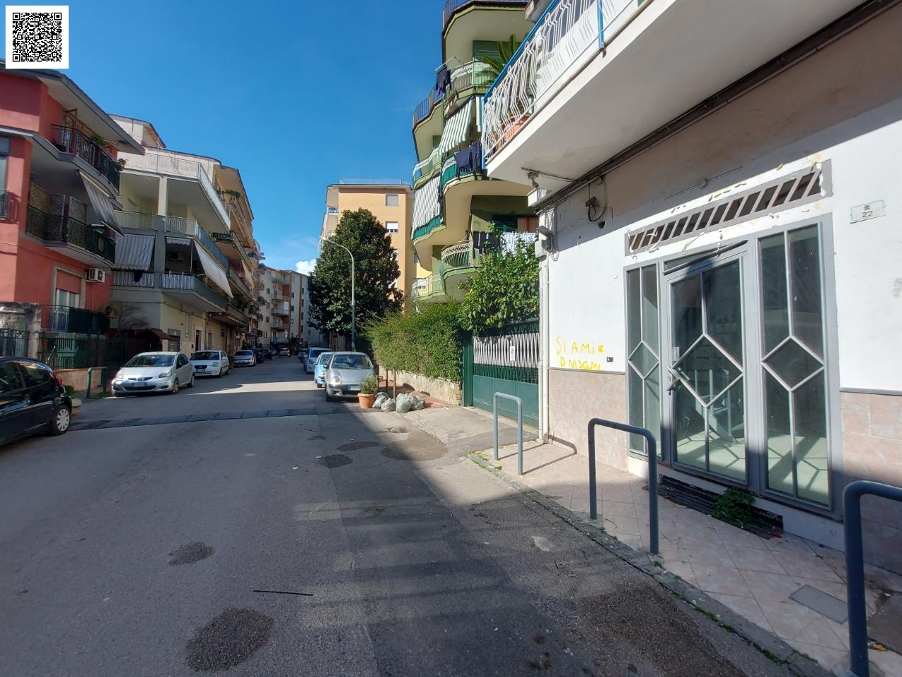 Negozio in Via Aniello Marrone, Melito Di Napoli, {3} - Foto 2