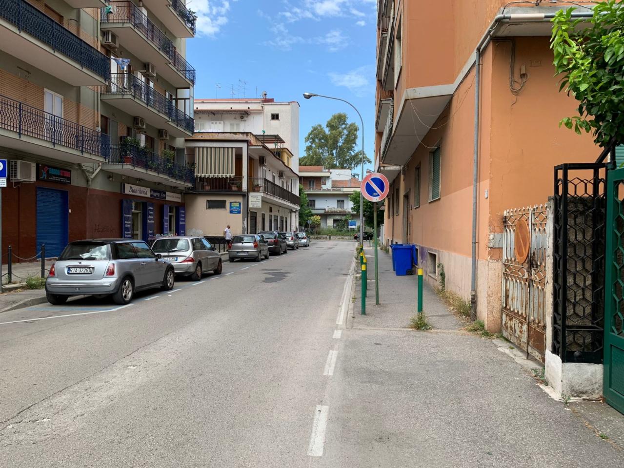 Negozio in Via Giovanni XXIII 18, Acerra, {3} - Foto 2