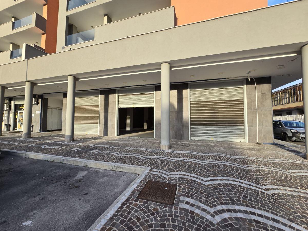 Negozio in Via Lufrano 60, Volla, {3} - Foto 2