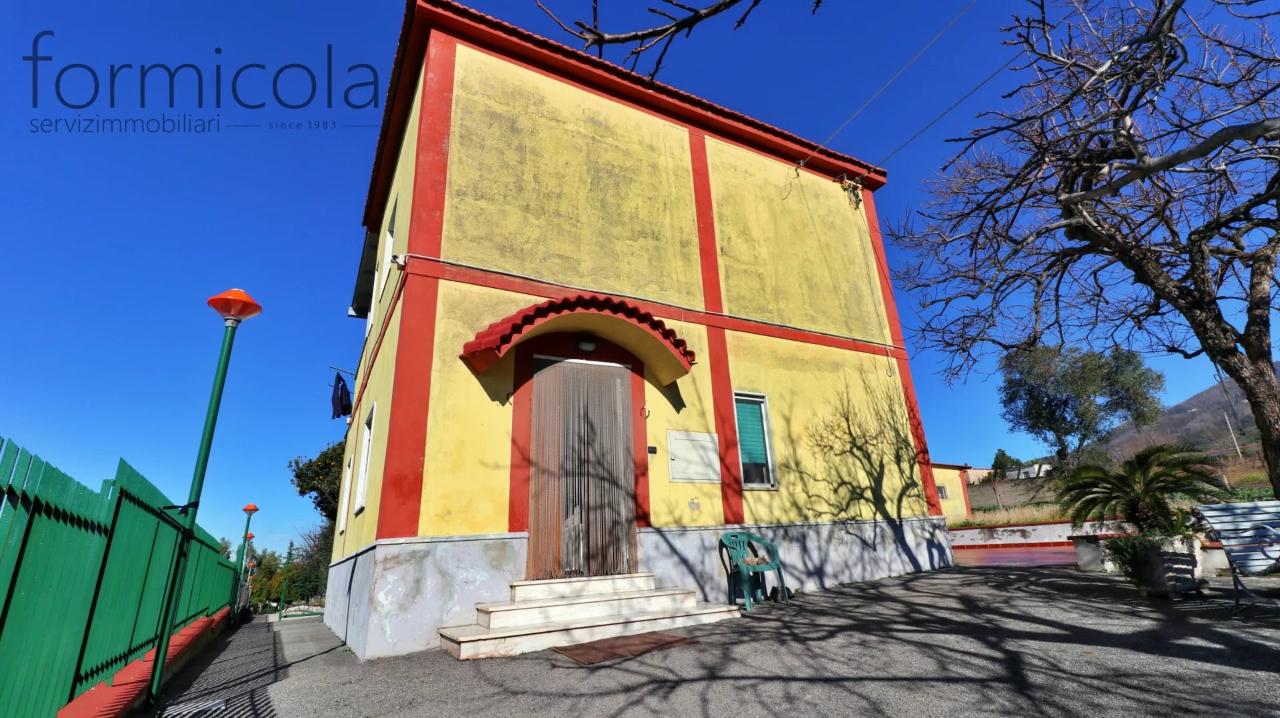 Villa plurifamiliare in vendita a Ercolano