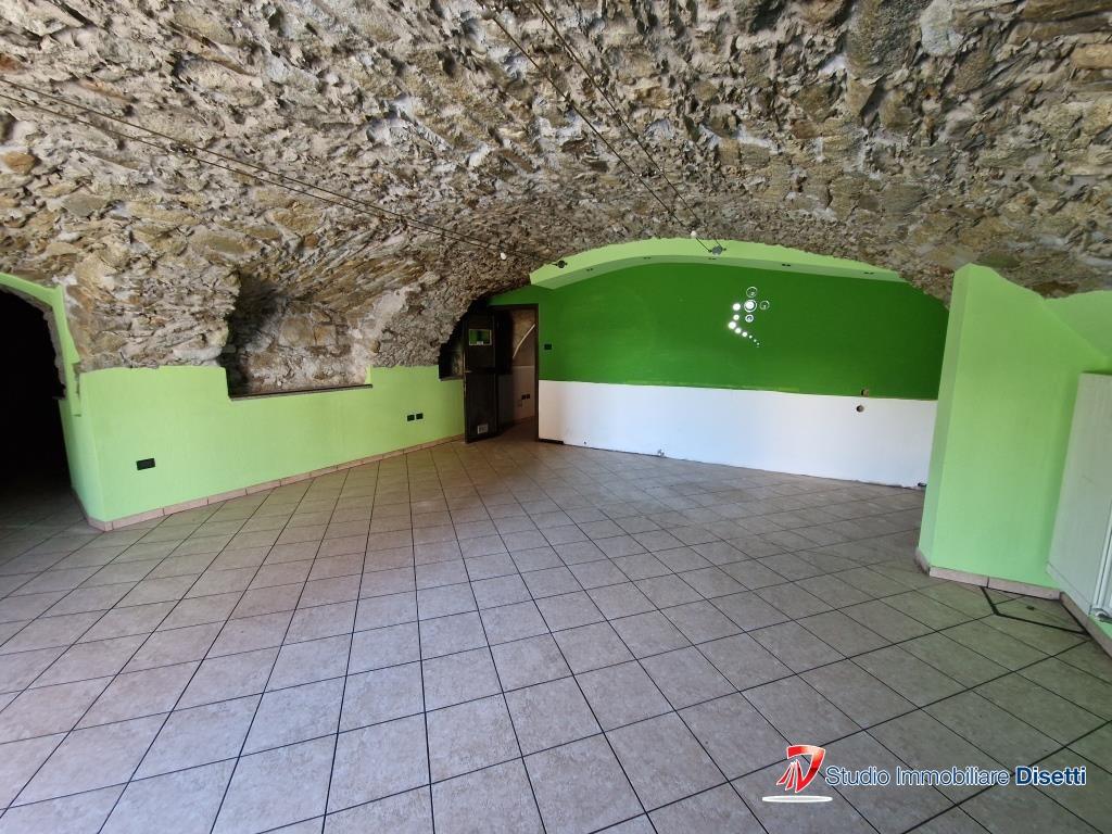 Negozio in Piazza Cauzzi, Sonico, {3} - Foto 1