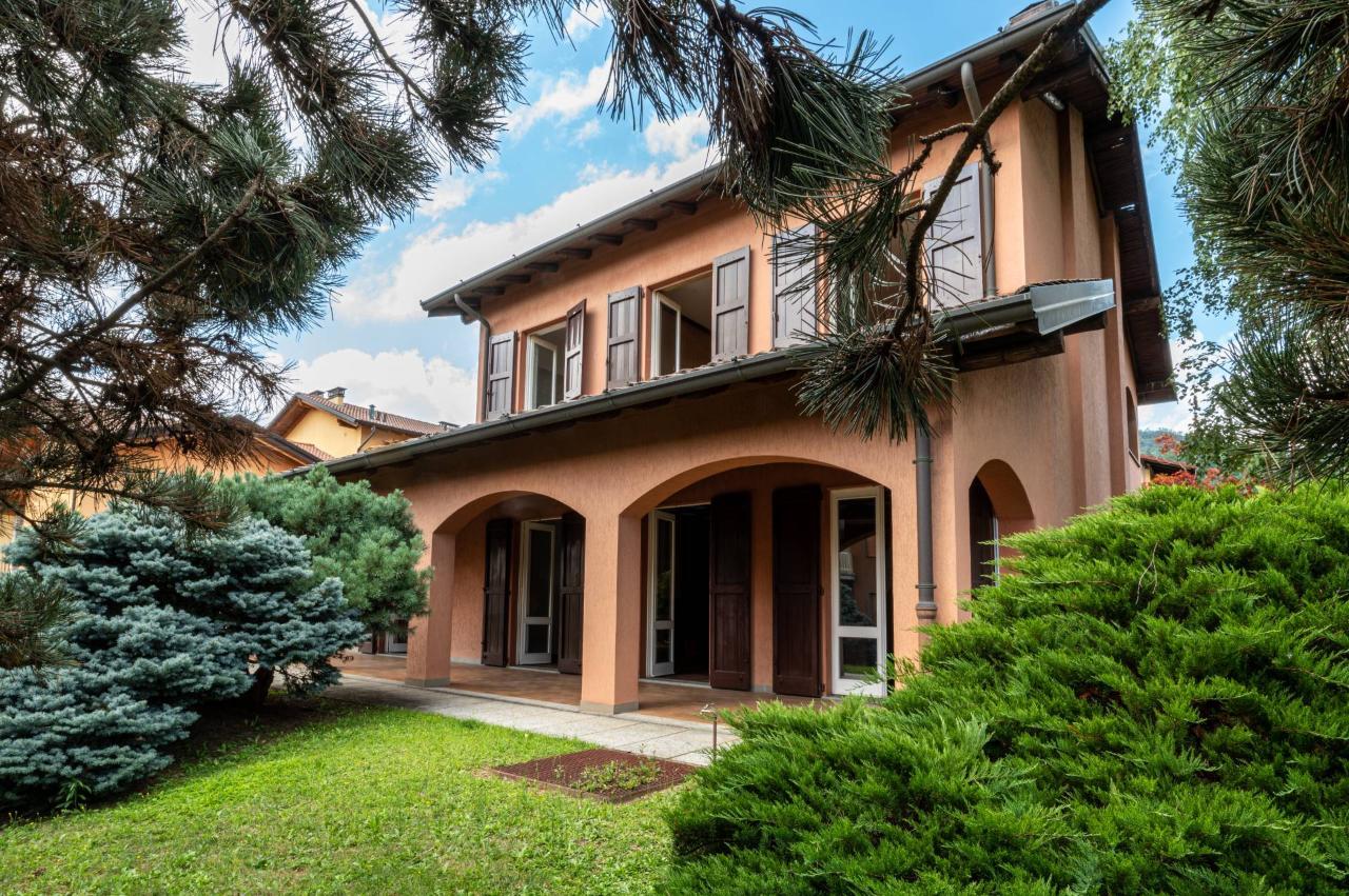 Villa in vendita a Villongo
