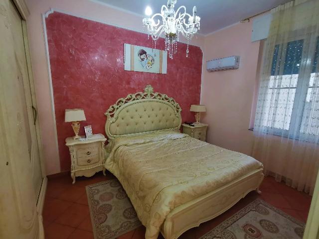 Apartament in {3}, Via Ugo Lago  N - Photo 1