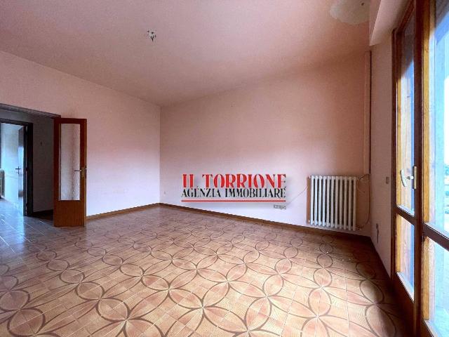 Apartament in Via Aldo Moro, Uzzano - Photo 1