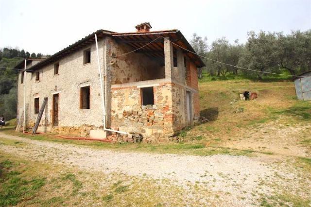 Country house or cottage in Via Monte a Pescia Est, Pescia - Photo 1