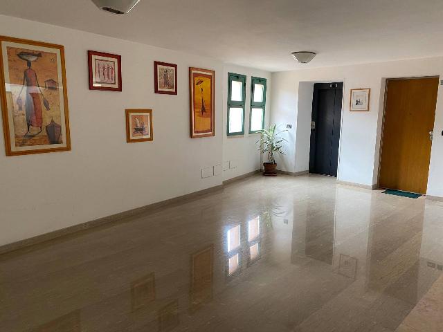 4-room flat in {3}, - Photo 1