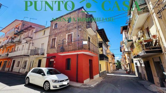 Detached house in Via Regina Margherita, Lamezia Terme - Photo 1