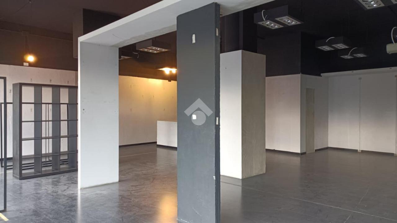 Negozio in Via Lauro De Bosis 12, Santarcangelo Di Romagna, {3} - Foto 1