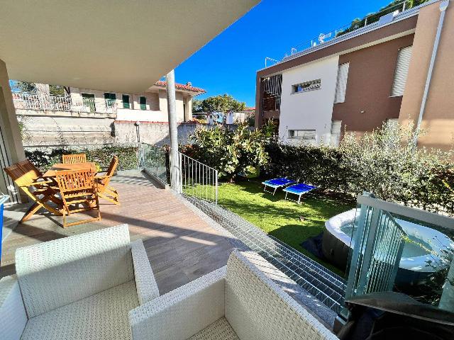 3-room flat in Via Generale Ardoino 114, Diano Marina - Photo 1