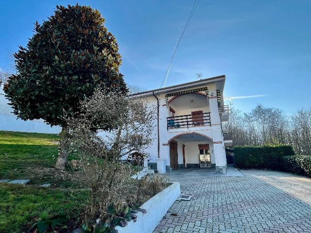 Villa in Via Don Luigi Orione 238, Bra - Foto 1