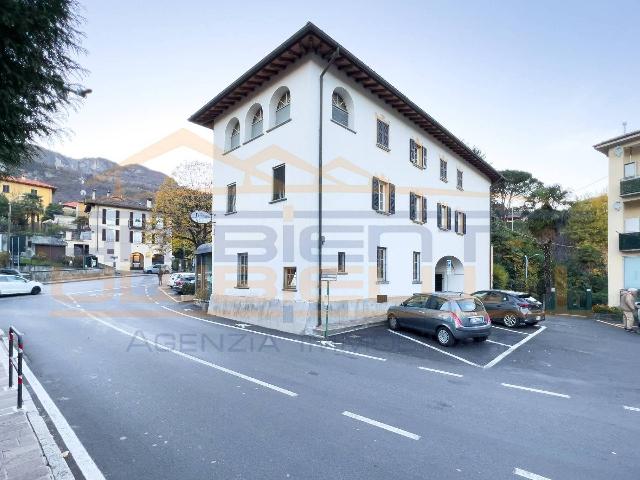 Palazzina commerciale in Largo Fossato 1, Menaggio - Foto 1