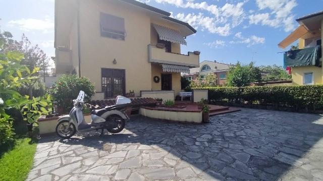 Villa in {3}, Via Fivizzano - Foto 1