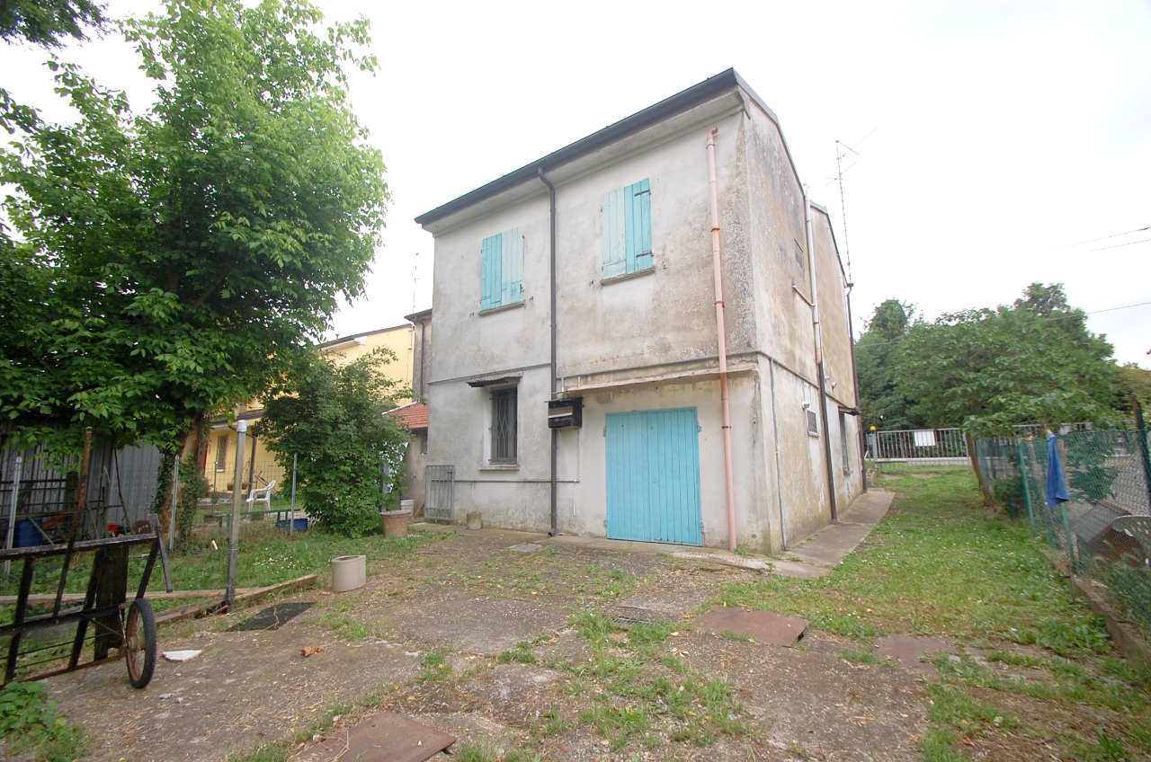 Terratetto plurifamiliare in vendita a Ferrara