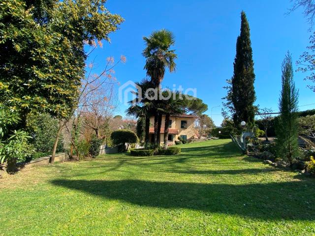 Two-family villa in Via Repubblica, Cavriglia - Photo 1