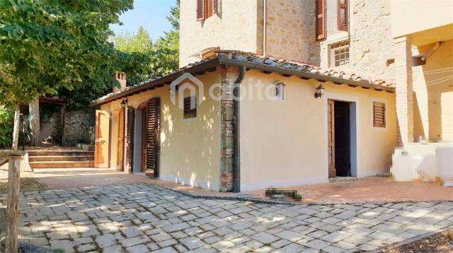 Detached house in Moncioni, Montevarchi - Photo 1