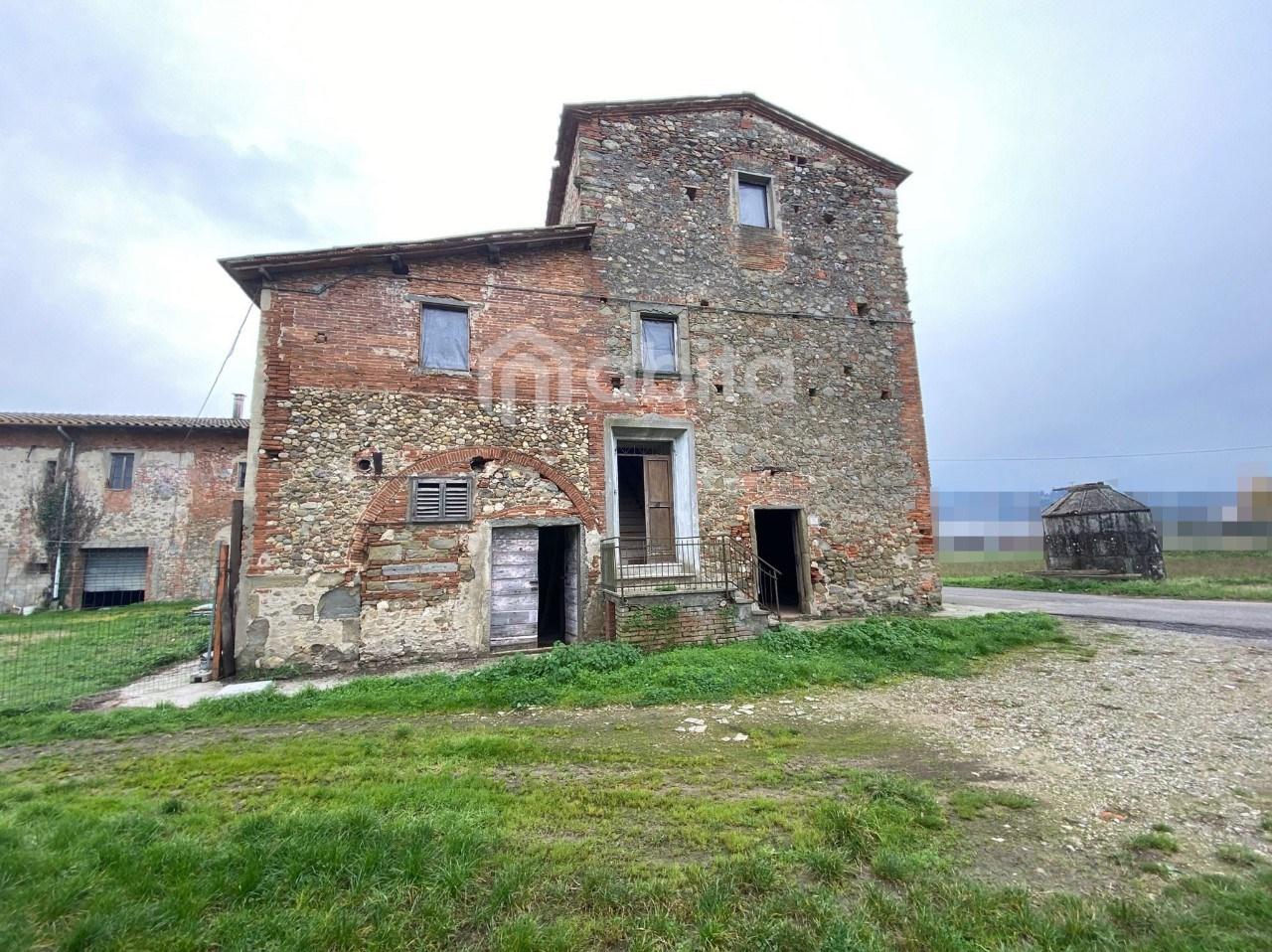 Rustico in vendita a Montevarchi