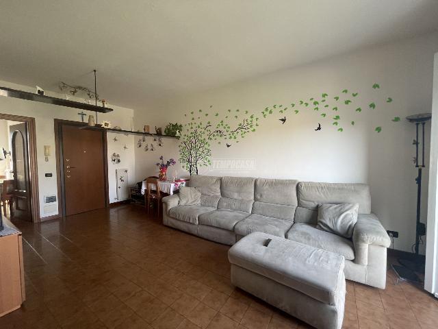 3-room flat in Via Concordia 3/a, Olginate - Photo 1