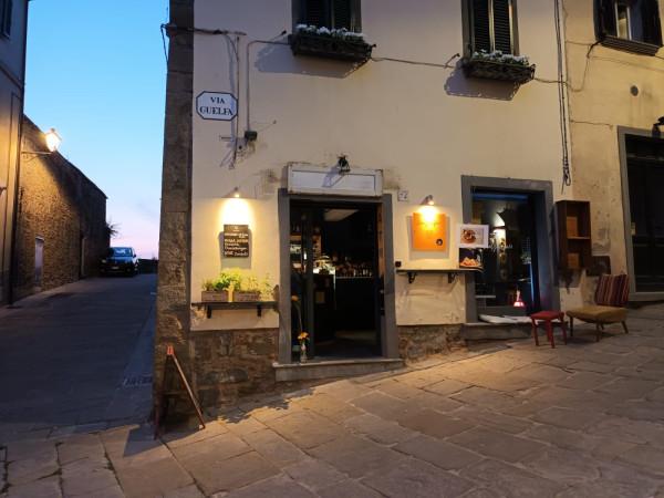 Bar in vendita a Cortona