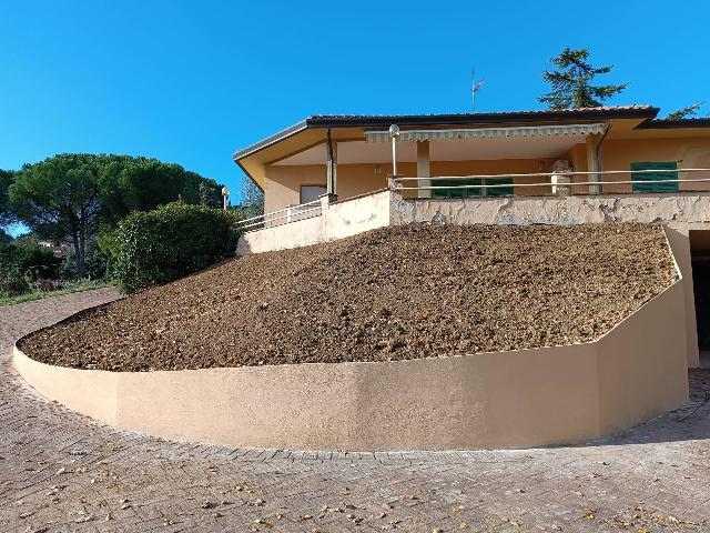 Mansion in Via Tarconte, Perugia - Photo 1