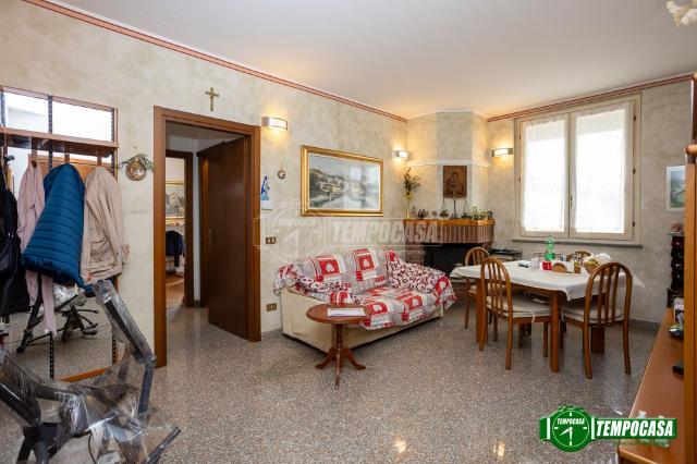 Dreizimmerwohnung in Via Vittorio Veneto, Inveruno - Foto 1