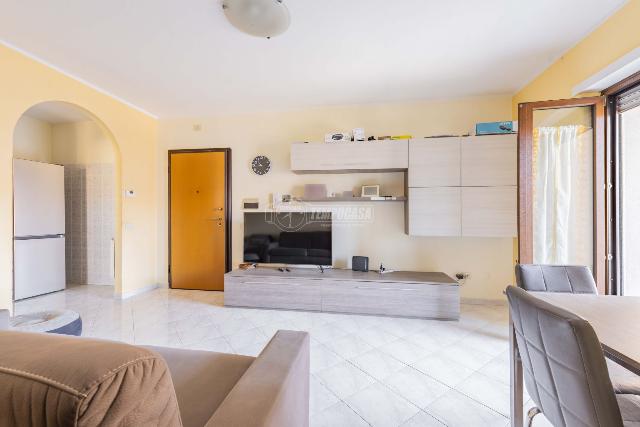 4-room flat in Via Giovanni Falcone 7, Tarquinia - Photo 1