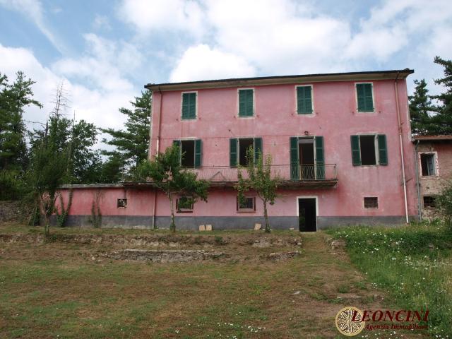 Country house or cottage, Bagnone - Photo 1