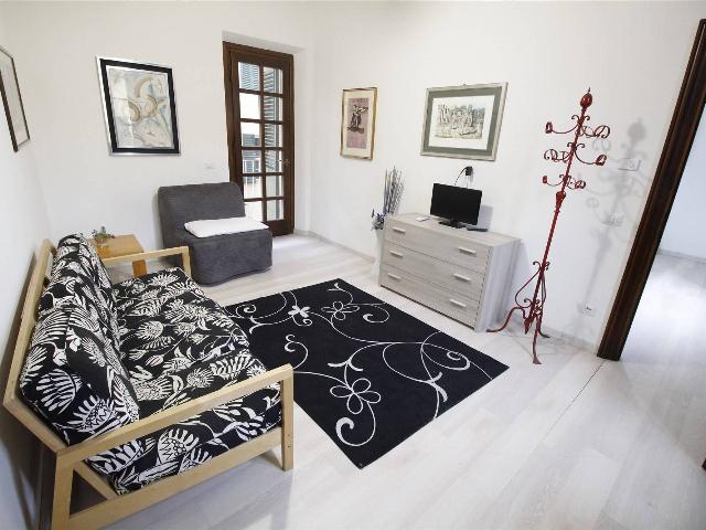 3-room flat in Via del Bastardo 12, Lucca - Photo 1