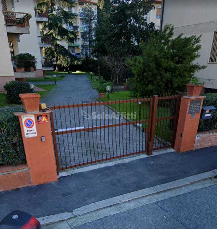 Parcheggio chiuso in Via Reims 37, Firenze - Foto 1