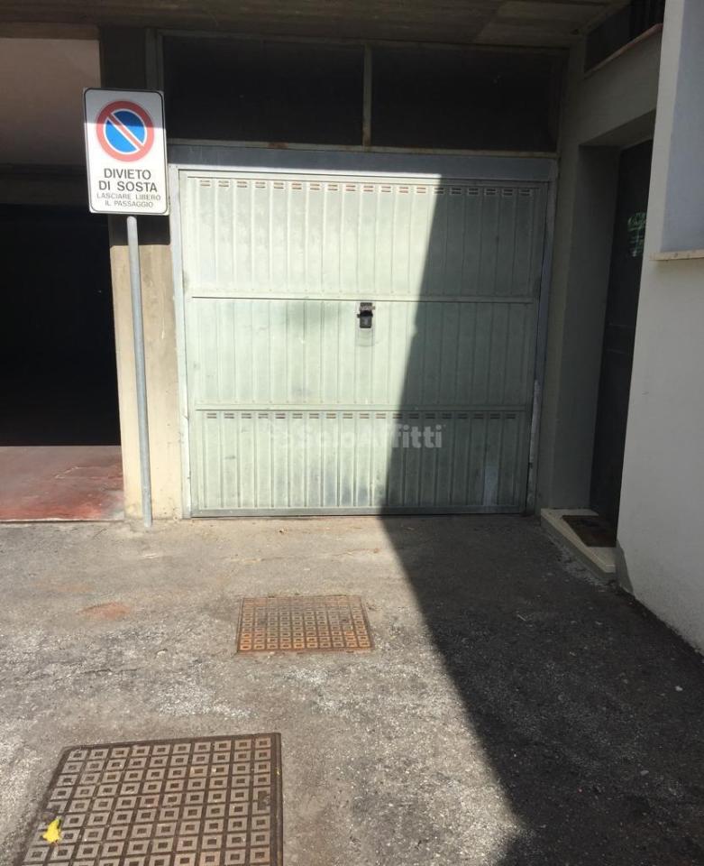 Parcheggio chiuso in Via Riguccio Galluzzi 1, Firenze - Foto 1